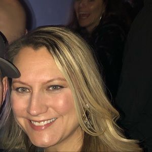 Meet your Posher, Colleen